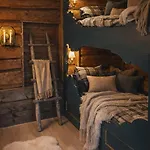 Smie Pa Sjarmerende Og Historisk Gard Casa vacanze *