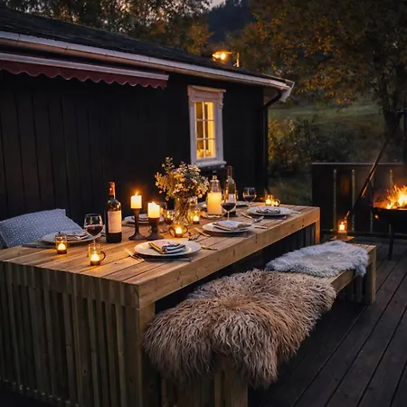 Smie Pa Sjarmerende Og Historisk Gard * Baukal