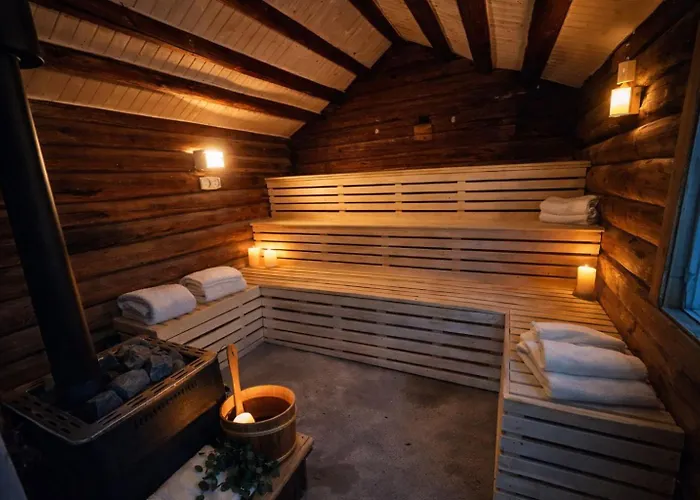 Smie Pa Sjarmerende Og Historisk Gard Baukal