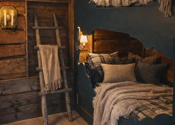 Smie Pa Sjarmerende Og Historisk Gard Feriehus *